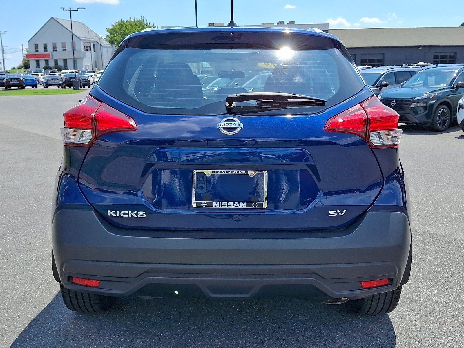 Used 2019 Nissan Kicks SV FWD image 6