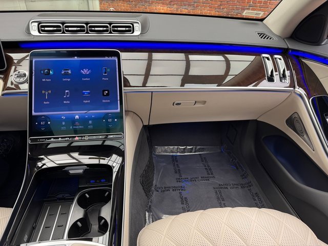 Used 2025 Mercedes-Benz S 580e S 580e image 17