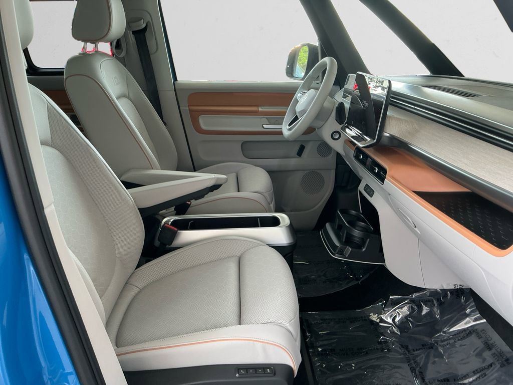 New 2025 Volkswagen ID. Buzz 1st Edition image 15