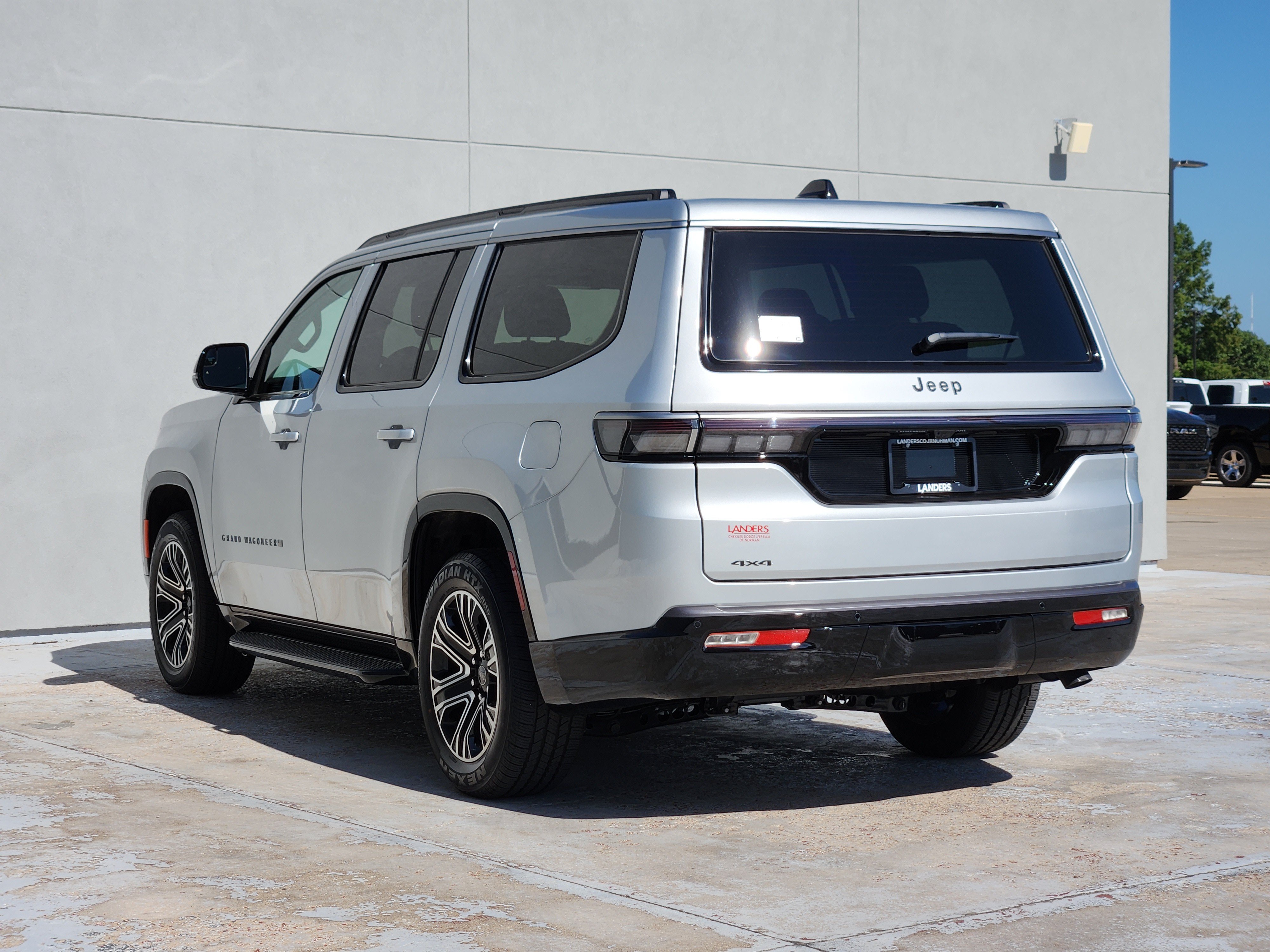 New 2026 Jeep Grand Wagoneer 4WD image 3