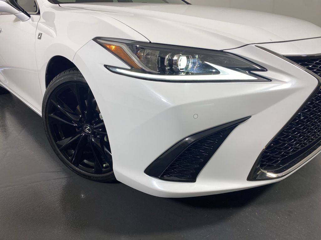 Used 2024 Lexus ES 350 F Sport w/ Accessory Package (Z2) image 3