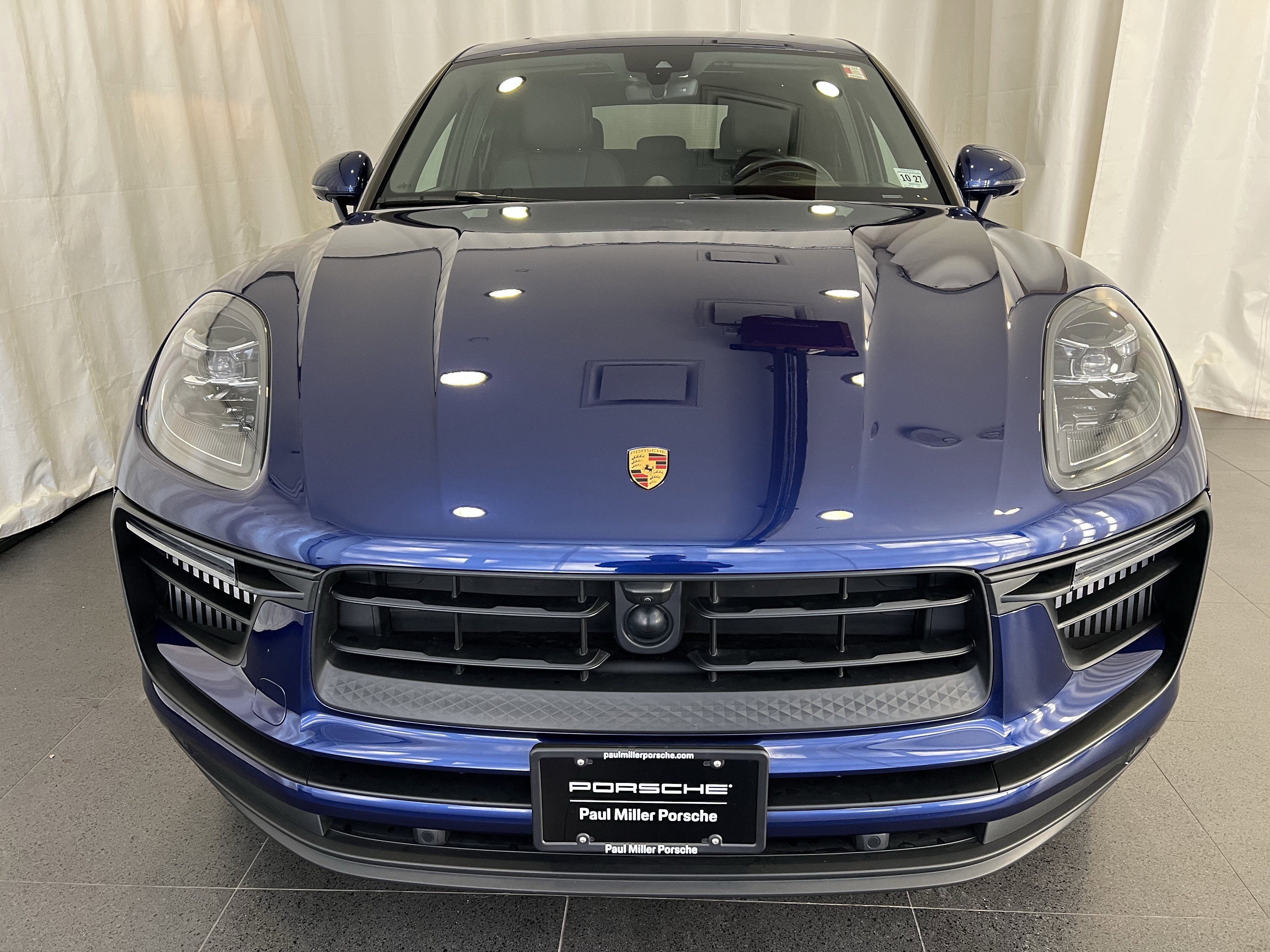 Certified 2023 Porsche Macan S image 6