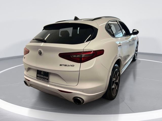 Used 2020 Alfa Romeo Stelvio Ti Sport AWD/4WD image 4