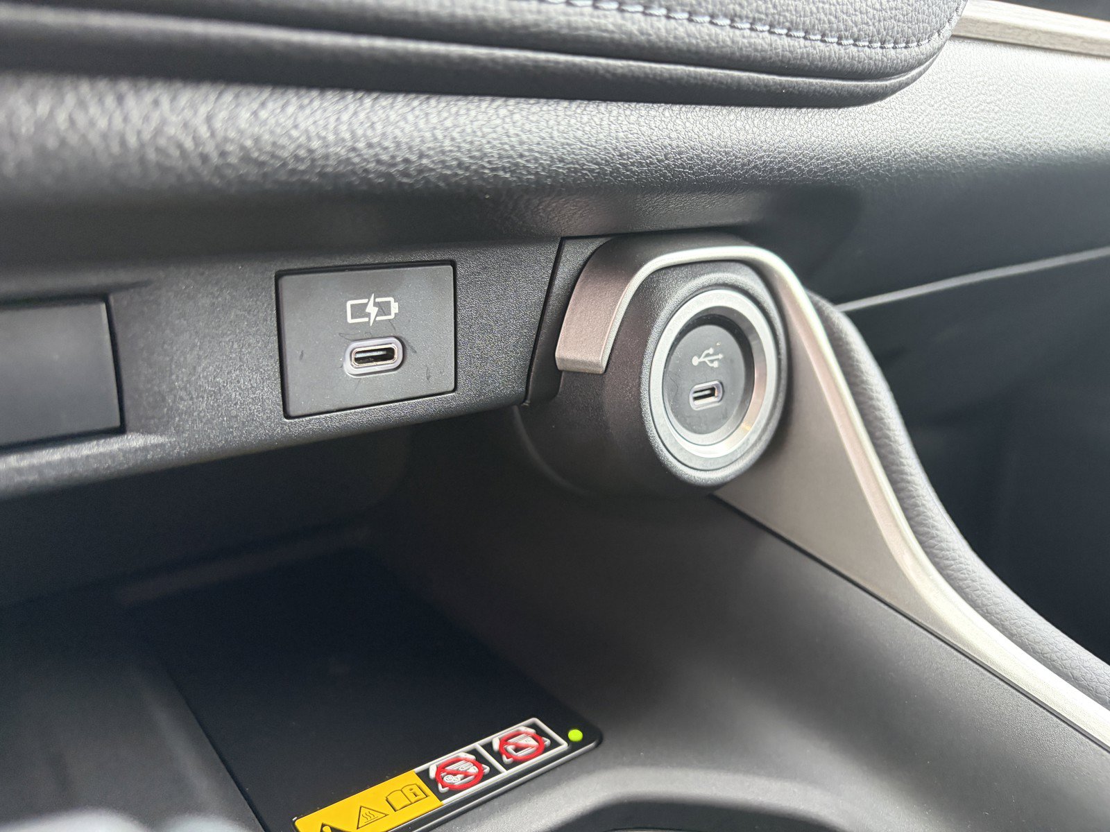 Used 2024 Toyota Grand Highlander AWD Hybrid image 29