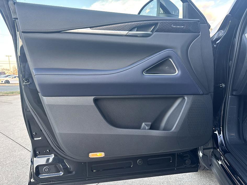 New 2026 INFINITI QX60 Sport image 18