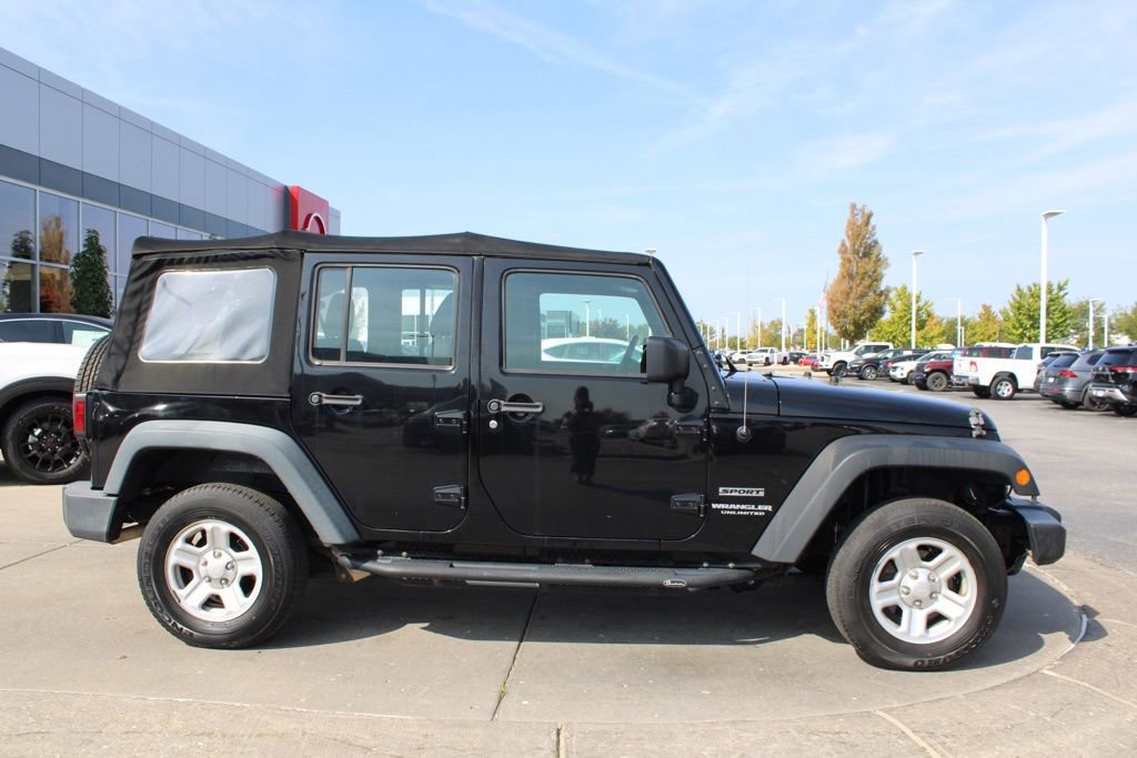 Used 2016 Jeep Wrangler Unlimited Sport w/ Max Tow Package image 6