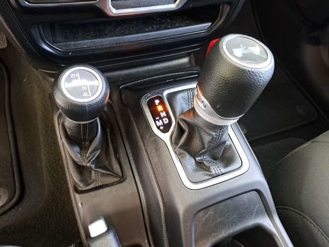 Used 2021 Jeep Wrangler Sport AWD/4WD image 14