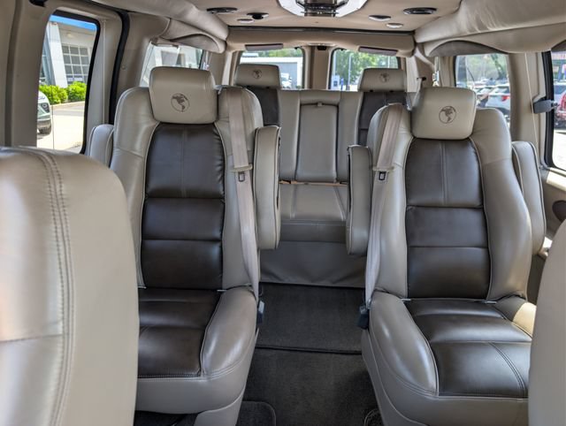 Used 2019 Chevrolet Express 2500 RWD image 16