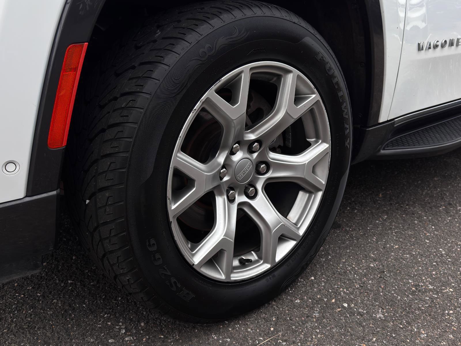 Used 2022 Jeep Wagoneer Series II image 12