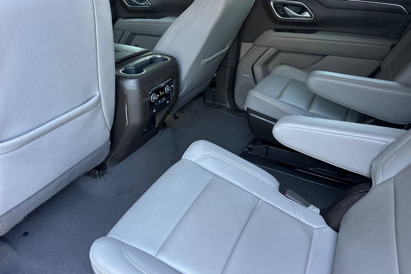Used 2024 Chevrolet Tahoe LT RWD image 14