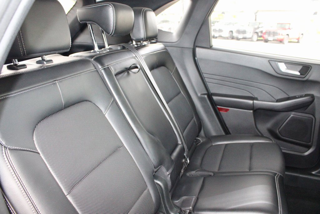 Used 2022 Ford Escape SEL image 50