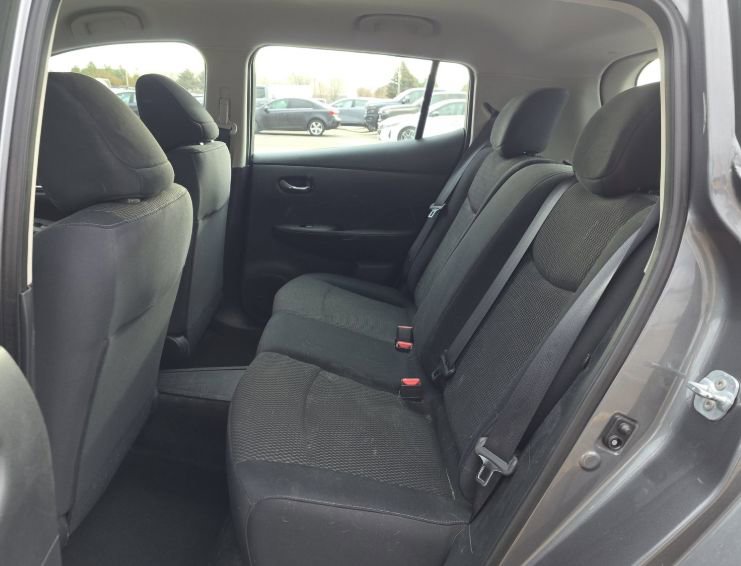 Used 2017 Nissan Leaf S image 22