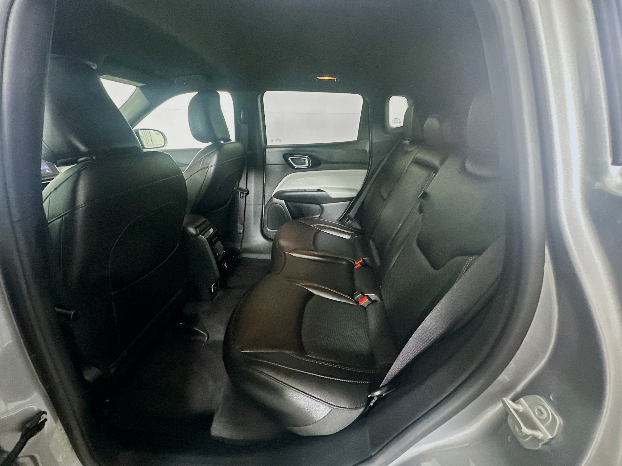 Used 2023 Jeep Compass Limited AWD/4WD image 26