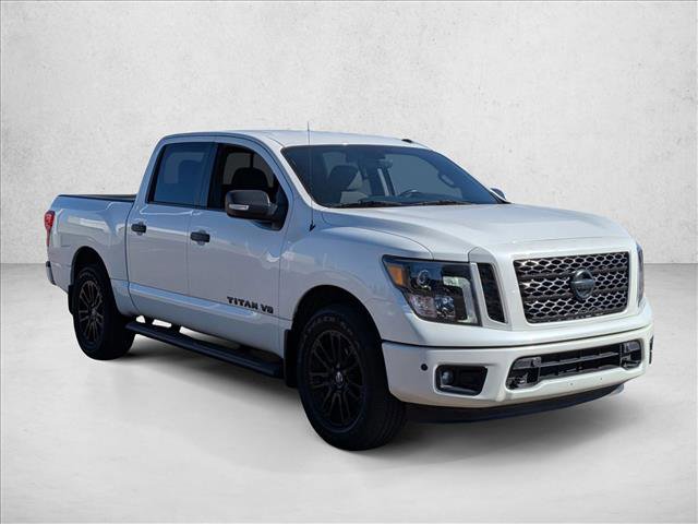 Used 2019 Nissan Titan SV w/ SV Convenience Package image 3
