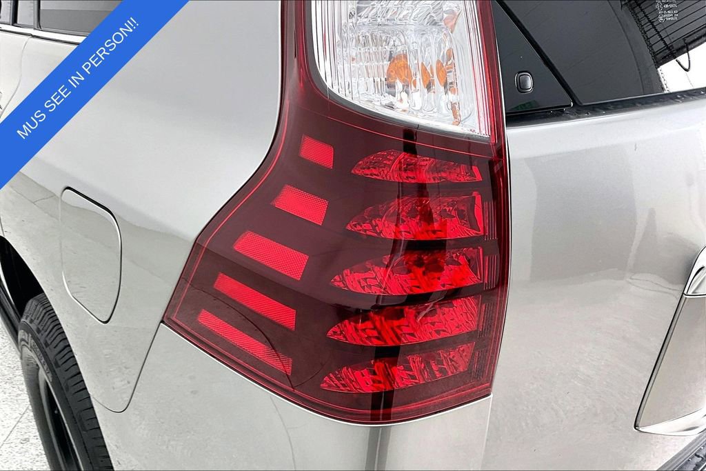 Used 2023 Lexus GX 460 Premium w/ Premium Package image 41