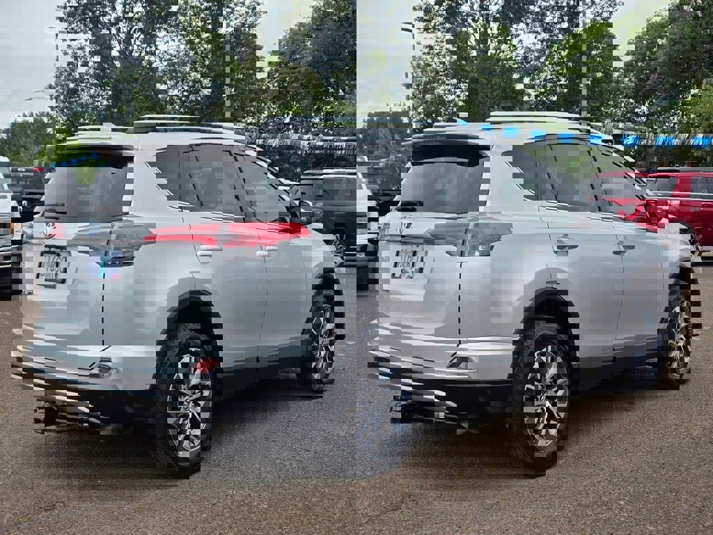 Used 2016 Toyota RAV4 XLE image 31
