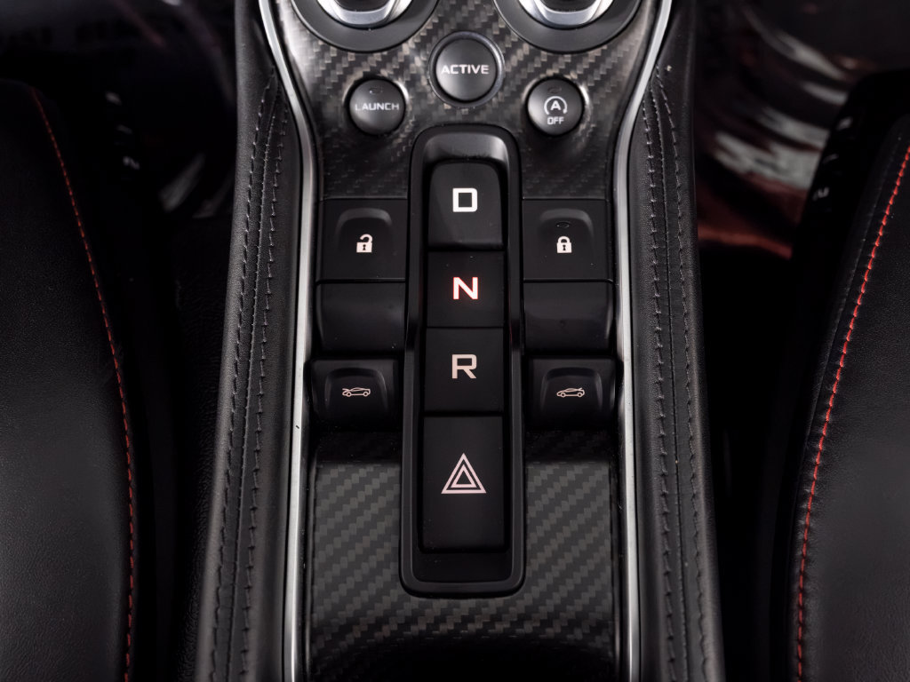 Used 2017 McLaren 570S RWD image 25