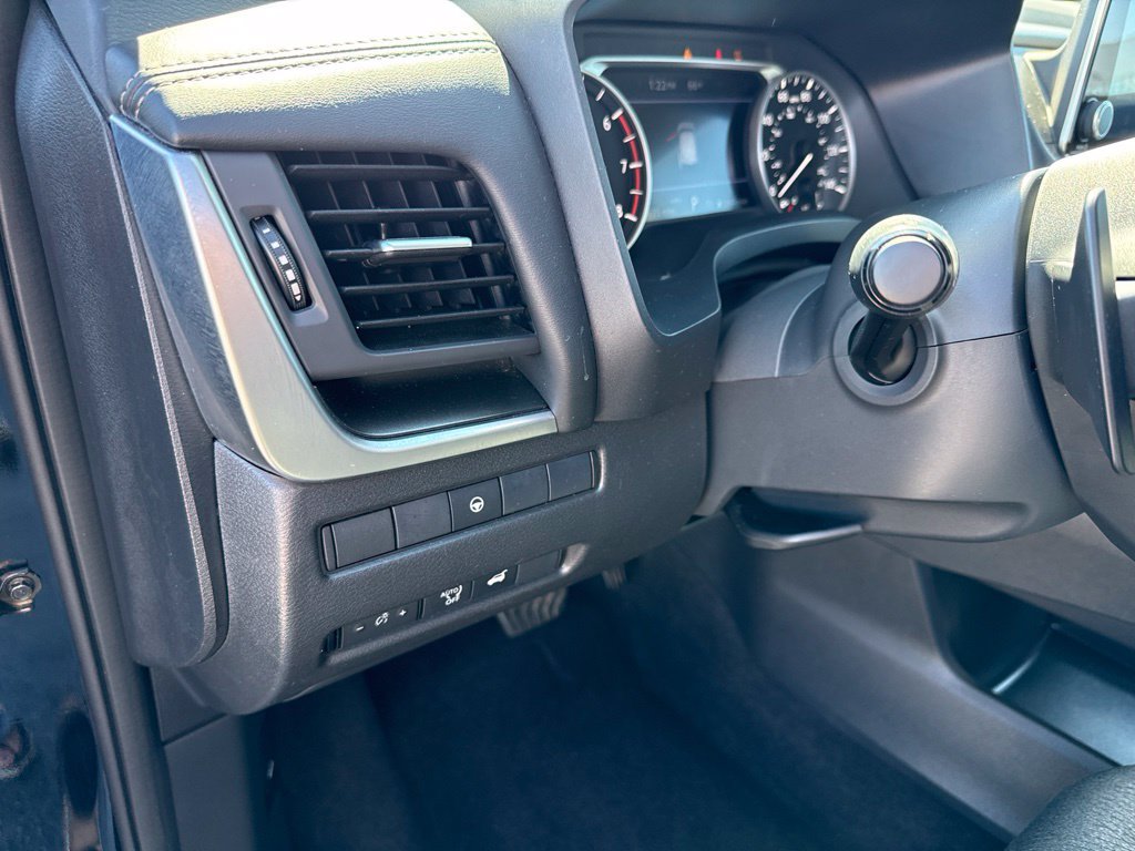 Certified 2026 Nissan Rogue SV AWD/4WD image 15