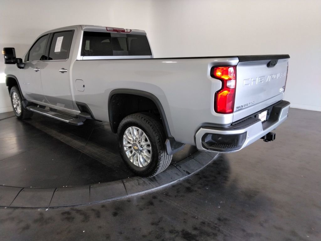 Used 2023 Chevrolet Silverado 2500 High Country w/ Technology Package image 8