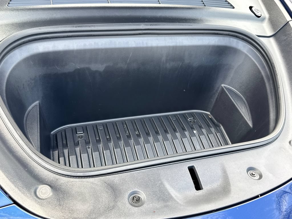 Used 2023 Tesla Model Y Long Range AWD/4WD image 9