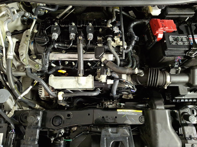 Used 2025 Nissan Versa SV FWD image 26