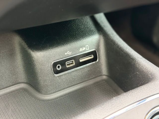 Used 2017 Dodge Durango R/T w/ Technology Group image 16