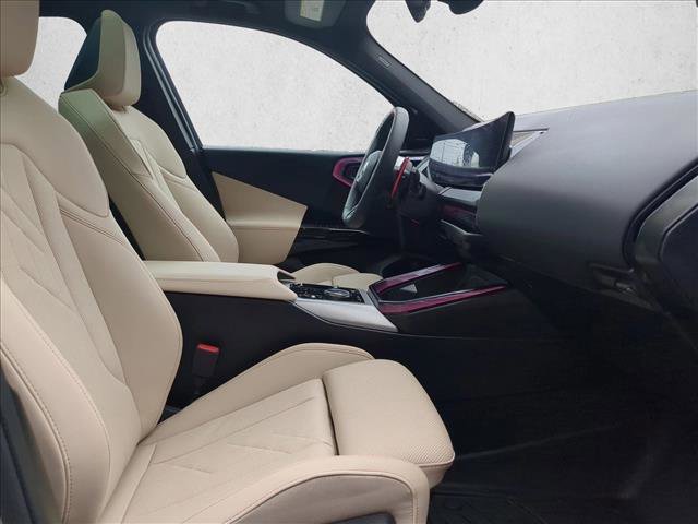 Used 2025 BMW X3 M50 w/ Premium Package image 24