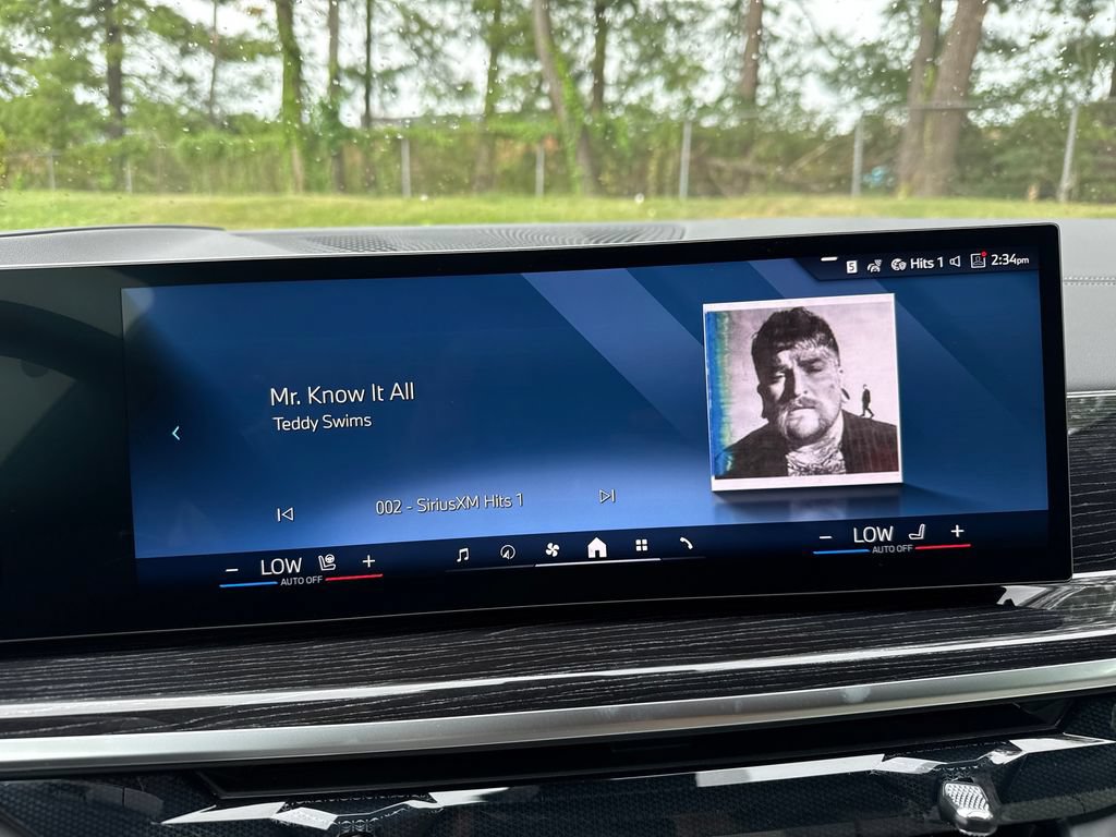 New 2027 BMW X7 xDrive40i w/ Executive Package AWD/4WD image 15