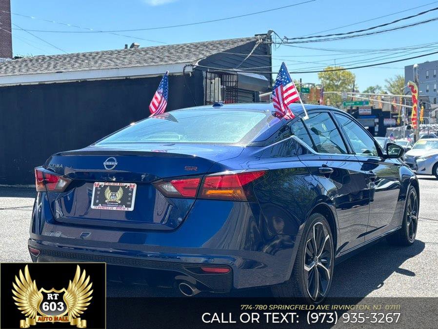 Used 2024 Nissan Altima 2.5 SR FWD image 6