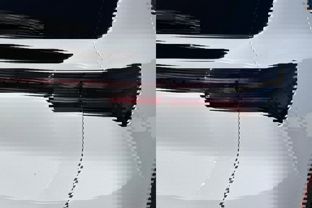 New 2026 Chevrolet Equinox EV LT w/ LPO, Blackout Package image 26