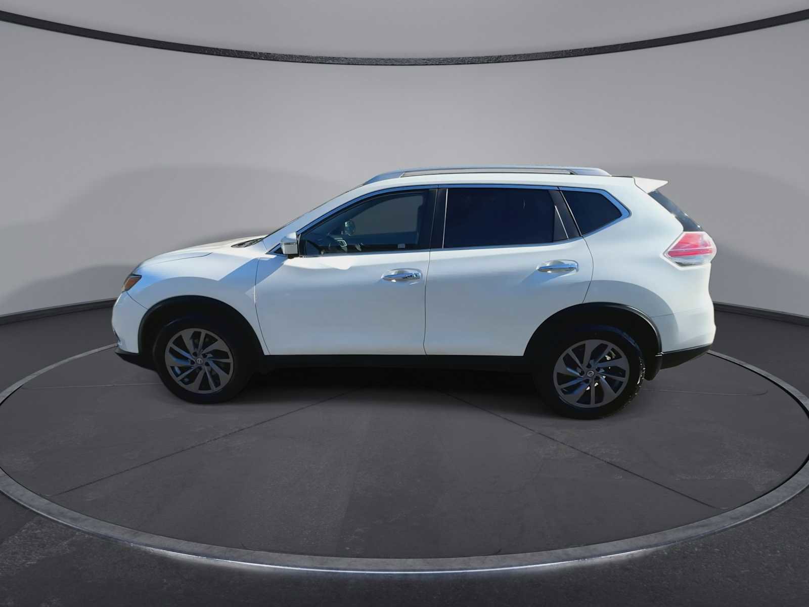 Used 2016 Nissan Rogue SL w/ SL Premium Package image 5