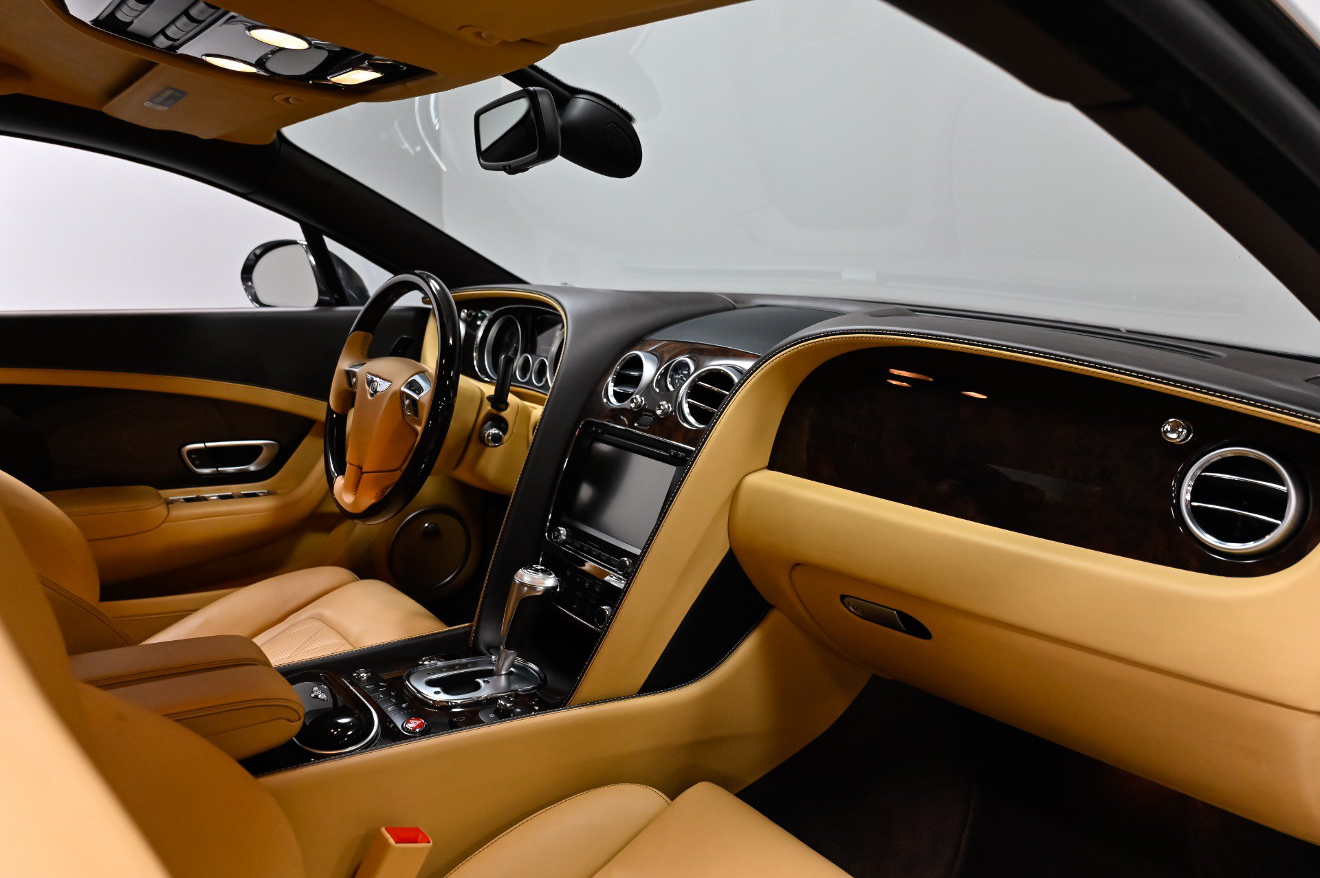 Used 2015 Bentley Continental GT AWD/4WD image 50