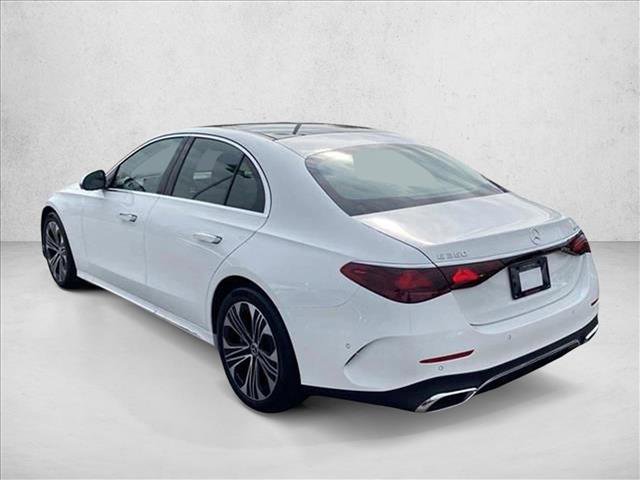 Used 2025 Mercedes-Benz E 350 4MATIC Sedan image 9