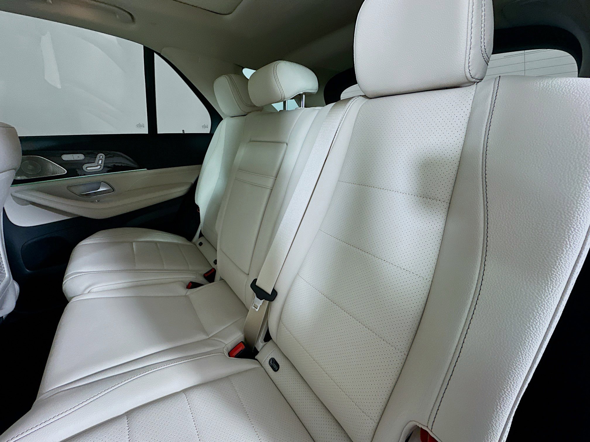 Used 2026 Mercedes-Benz GLE 450 4MATIC image 32