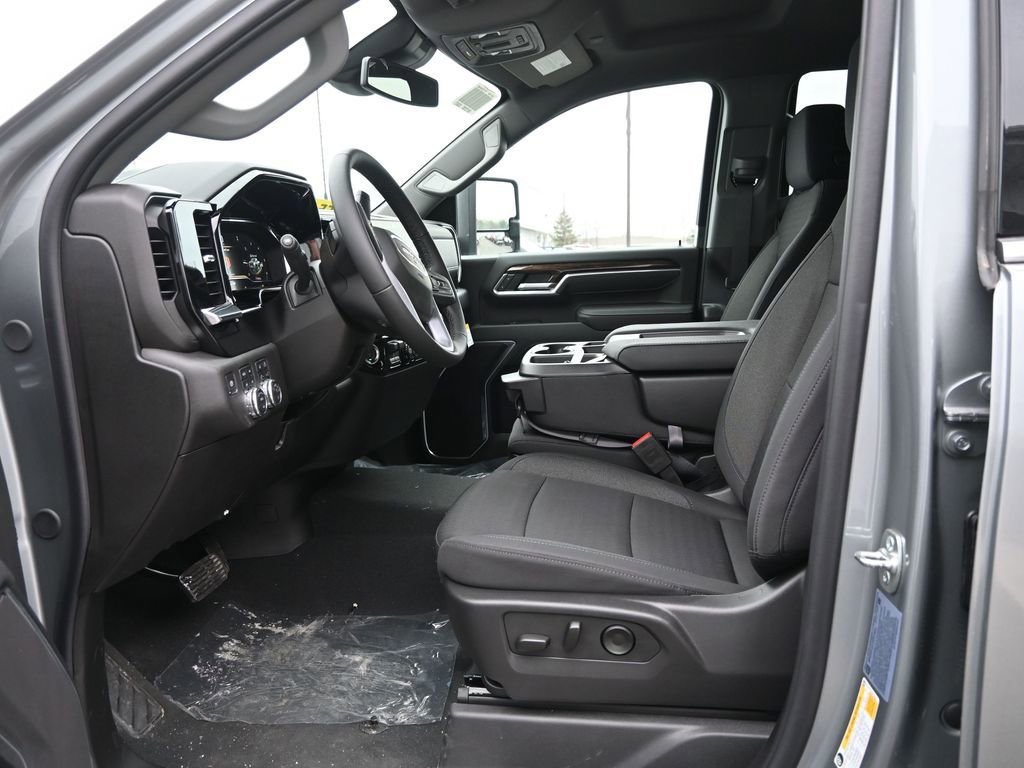 Used 2025 GMC Sierra 3500 SLE w/ SLE Value Package image 18
