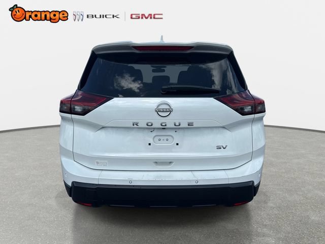 Used 2024 Nissan Rogue SV FWD image 4