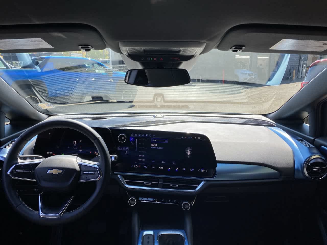 Used 2024 Chevrolet Equinox EV LT AWD/4WD image 12