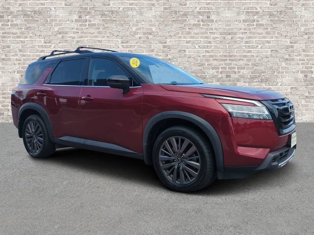 Used 2023 Nissan Pathfinder SL w/ SL Premium Package AWD/4WD image 1