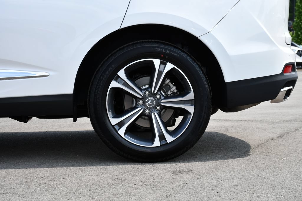 Certified 2026 Acura RDX w/ Technology Package AWD/4WD image 11
