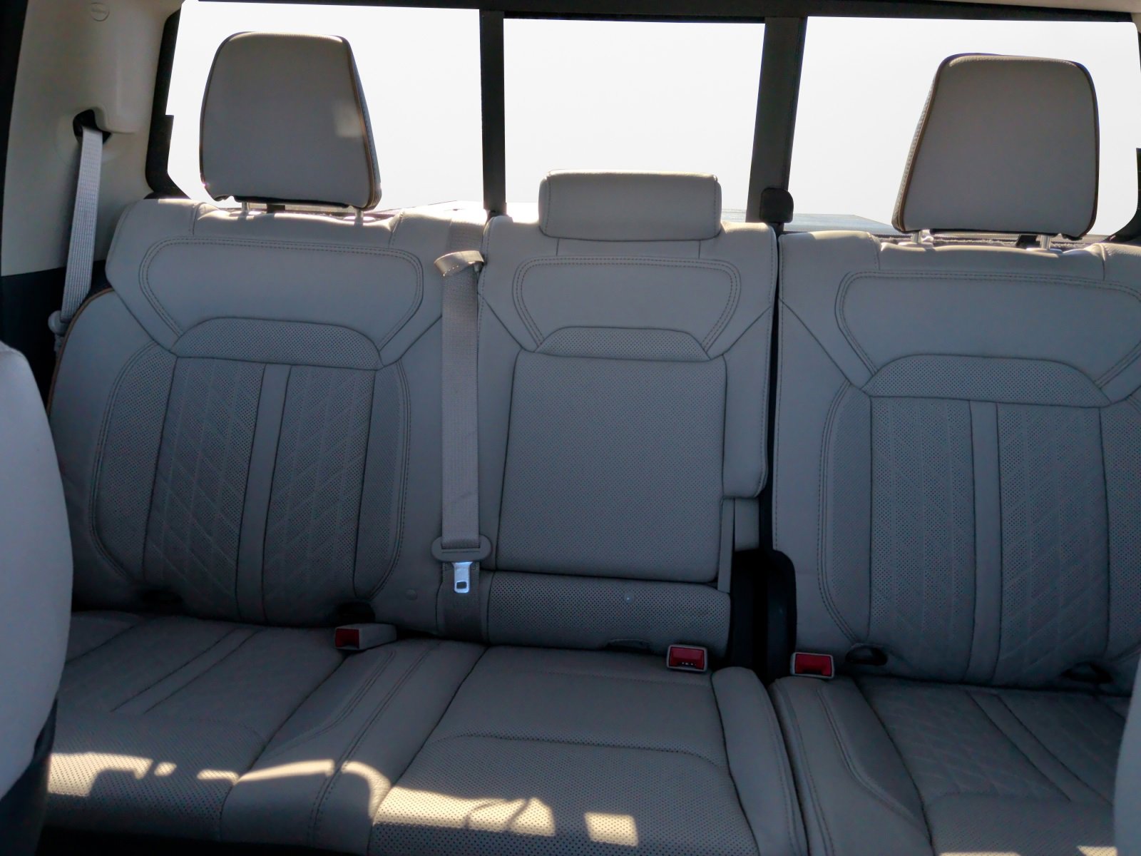 Used 2025 RAM 1500 Tungsten w/ Off-Road Group image 13