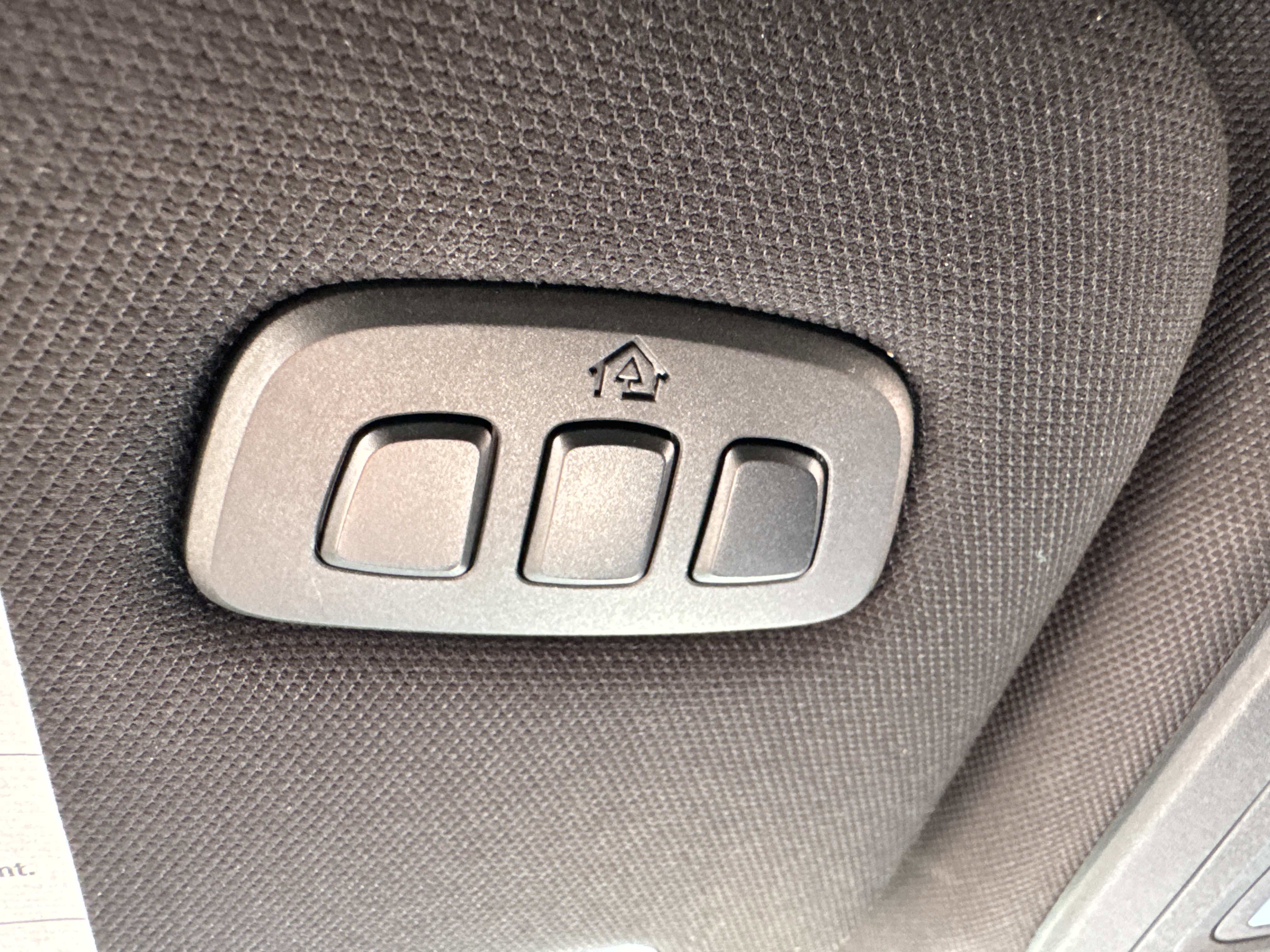 Used 2020 Ford Explorer Limited w/ Hybrid Equipment Group 310A image 25