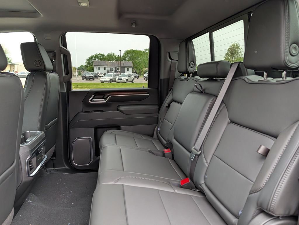 New 2026 GMC Sierra 3500 Denali w/ Denali Reserve Package AWD/4WD image 36