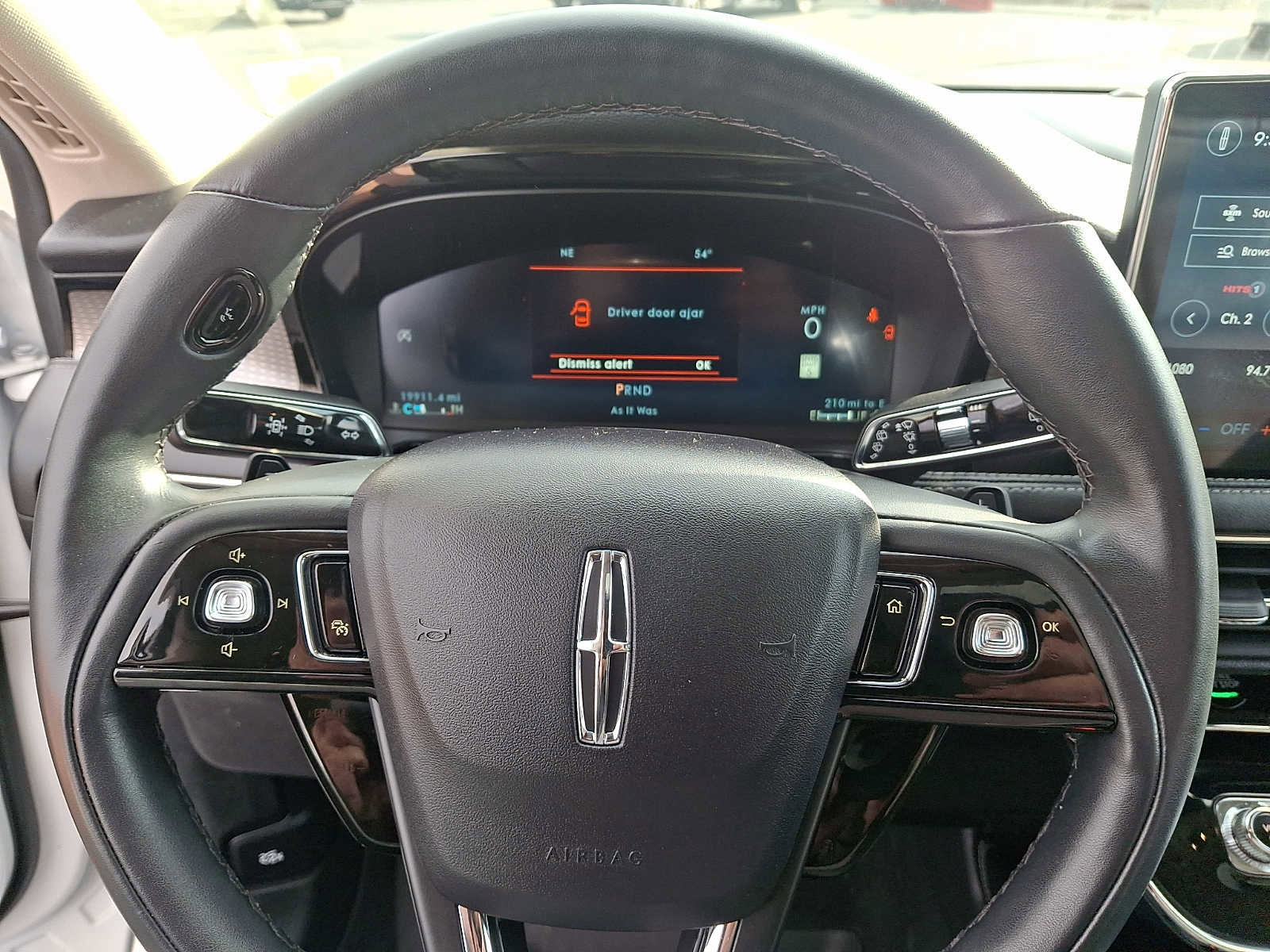 Used 2023 Lincoln Corsair Reserve w/ Equipment Group 201A image 21