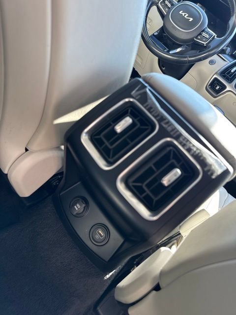 Used 2023 Kia Sorento S w/ Panoramic Sunroof Package FWD image 16