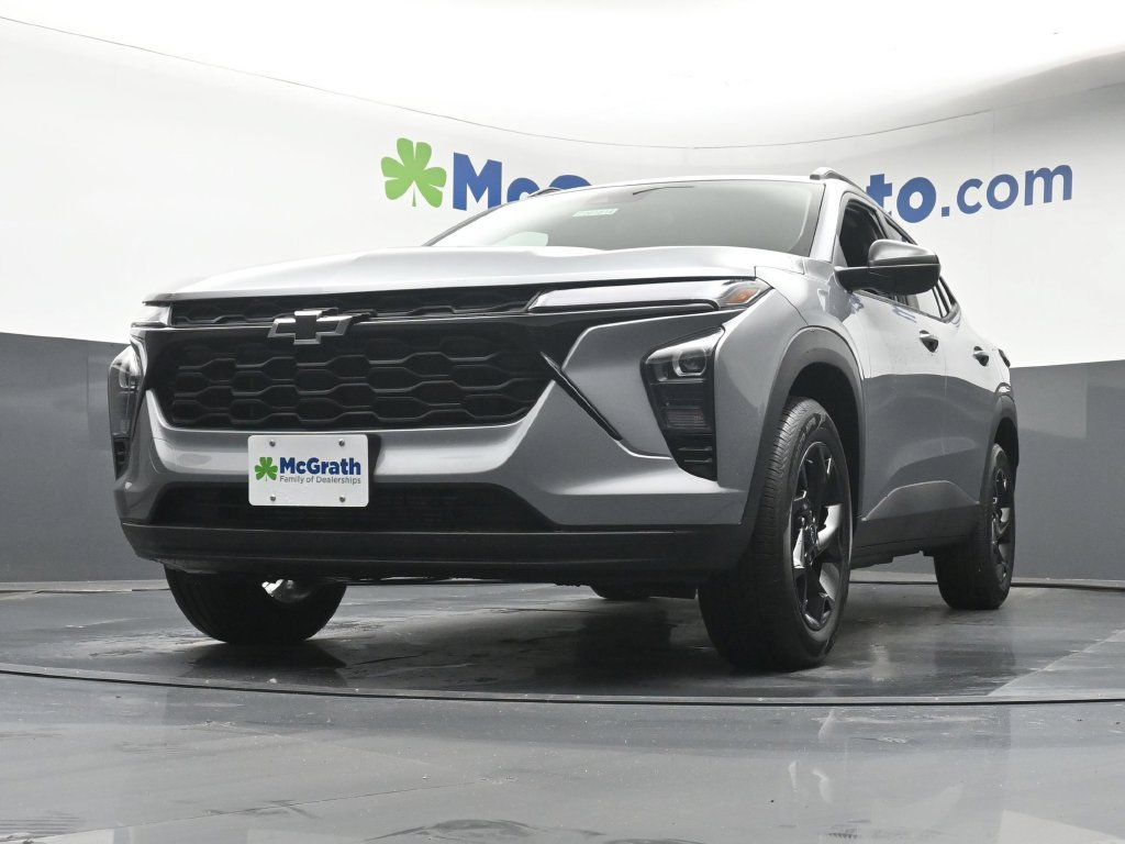 New 2026 Chevrolet Trax LT w/ Driver Confidence Package FWD image 7