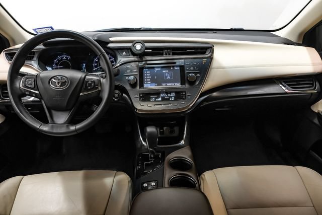 Used 2016 Toyota Avalon XLE FWD image 22