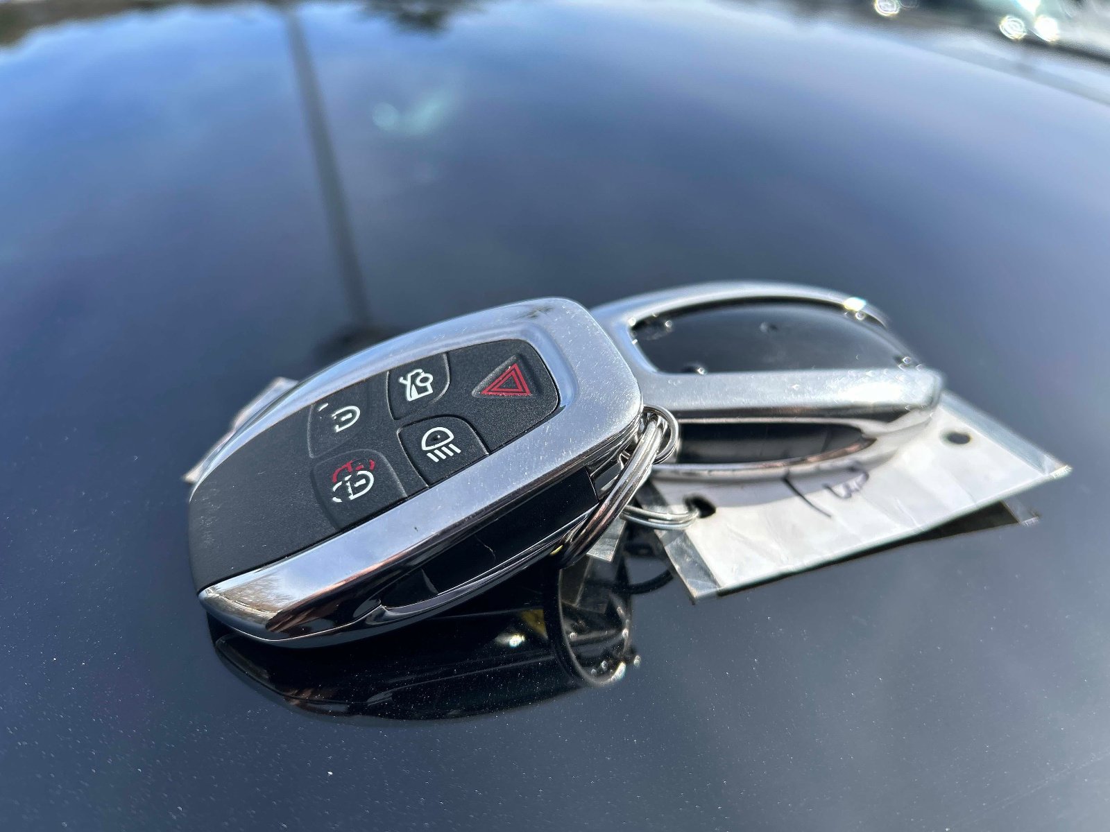 Used 2012 Jaguar XJ image 11