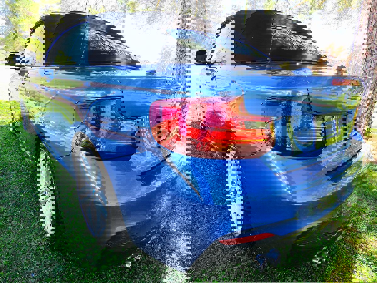 Used 2015 BMW 228i Convertible image 9