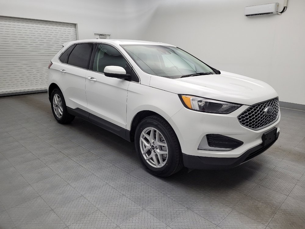 Used 2024 Ford Edge SEL image 11