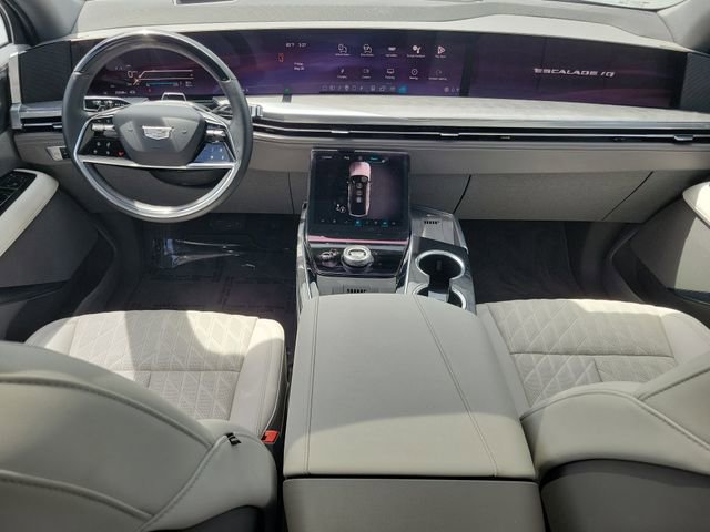 Used 2025 Cadillac Escalade IQ Sport 1 AWD/4WD image 15